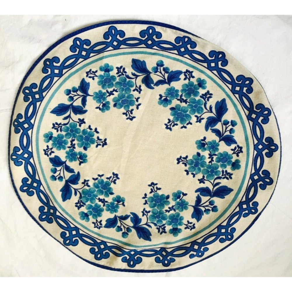 Vintage Linen Round Centerpiece Floral Runner